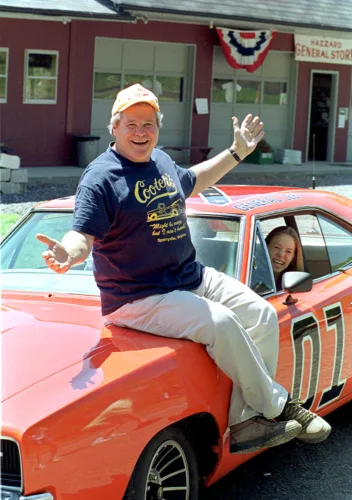 Jones, 'Dukes of Hazzard' actor and 2-term US House member, dies